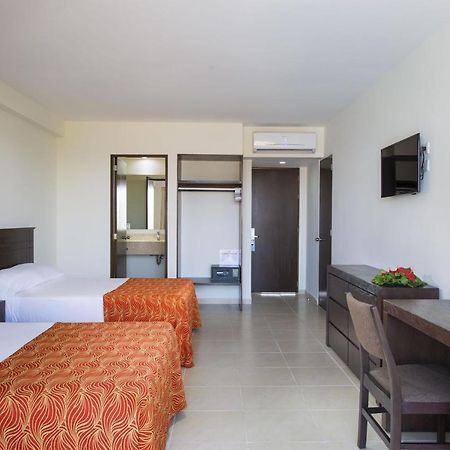 Costa Club Punta Arena - Desayuno Buffet Incluido Hotel Puerto Vallarta Ngoại thất bức ảnh